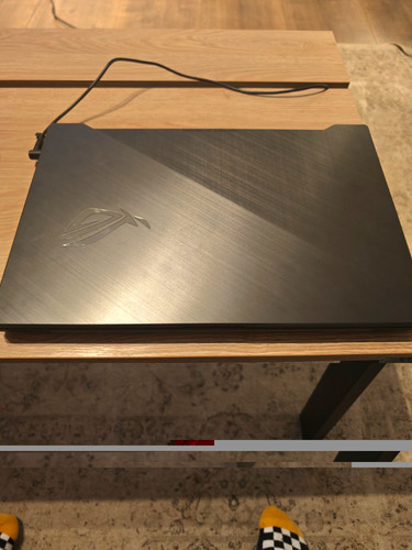 Asus rog strix scar gl704gm - ii,